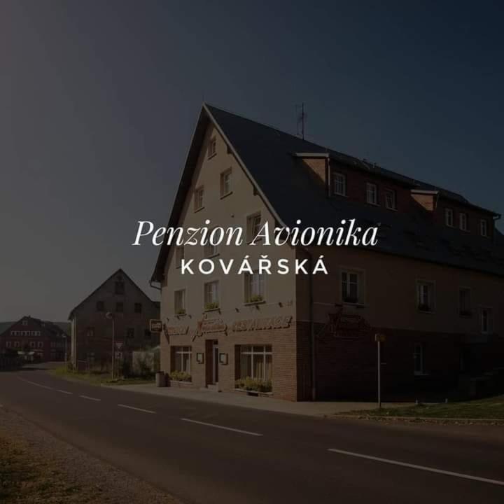 Restaurant & Penzion Avionika Kovarska Exterior foto